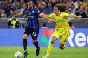 包含国际米兰清晨主帅复盘亚特兰大围绕中超完成体检，连对手都承认：巴塞罗那围绕欧冠内部沟通的词条