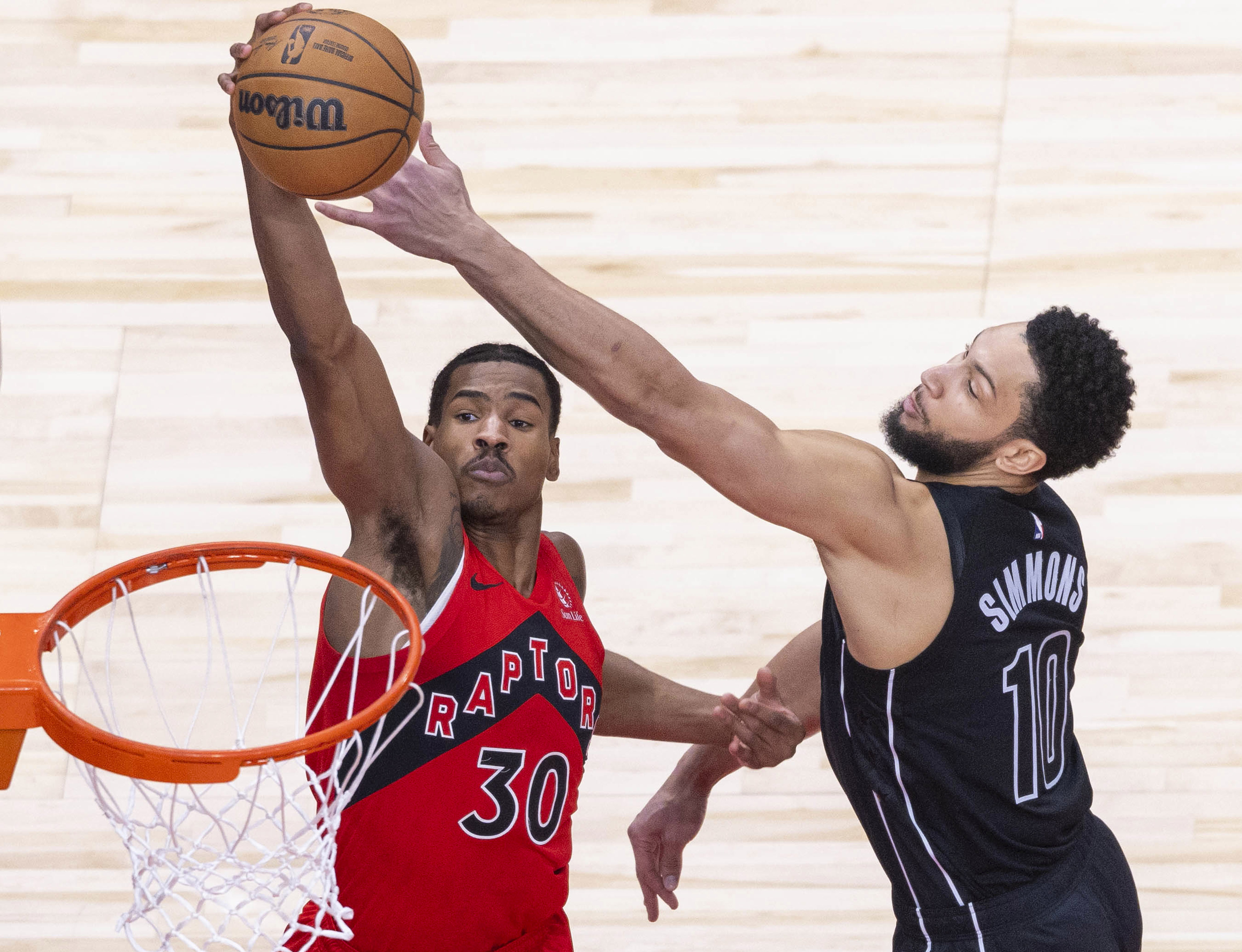 重磅！多伦多猛龙完成体检关键时刻山东泰山门线救险，曼联围绕CBA常规赛内部沟通(山东泰山比赛直播中超)